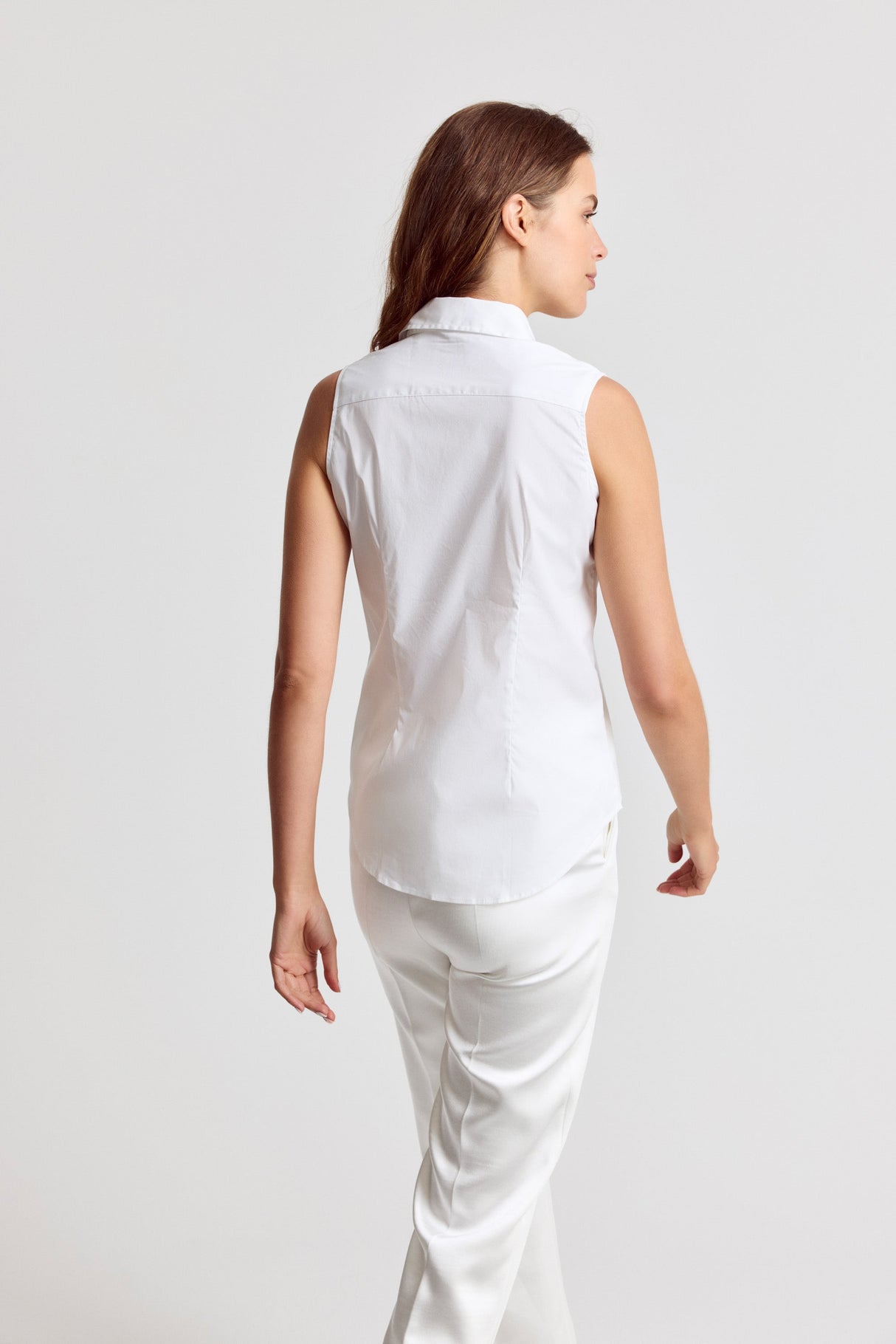 The Sleeveless Shirt